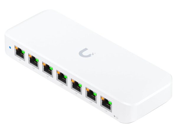 Ubiquiti Unifi Switch Ultra Layer 2 8-port GbE PoE switch with versatile mounting options 42W