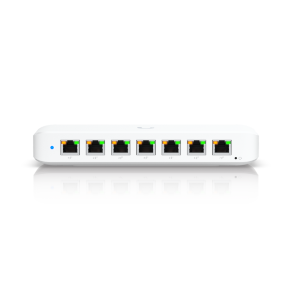 Ubiquiti Unifi Switch Ultra 210W A compact Layer 2 8-port GbE PoE switch with versatile mounting opt - Imagen 3