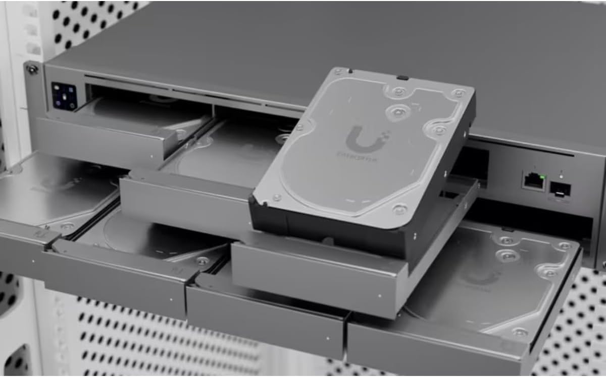 Ubiquiti - Hard drive - Internal hard drive - 8 TB - 3.5" - UACC-HDD-E-8TB - Imagen 4