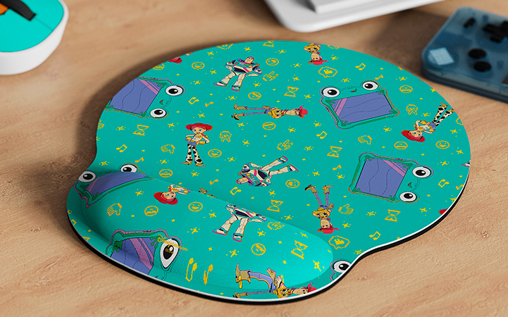 Xtech - Mouse and mouse pad kit - 2.4 GHz - Wireless - Toy Story - w/ wrist rest XTM-DKT5TS - Imagen 3